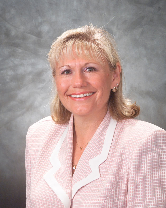 Sharon Ross is a senior loan officer in paso robles servicing all of san luis obispo - sharon-ross1